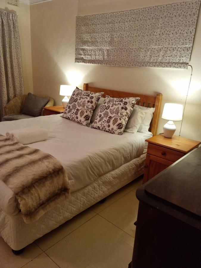 Bed & Breakfast Churchill House